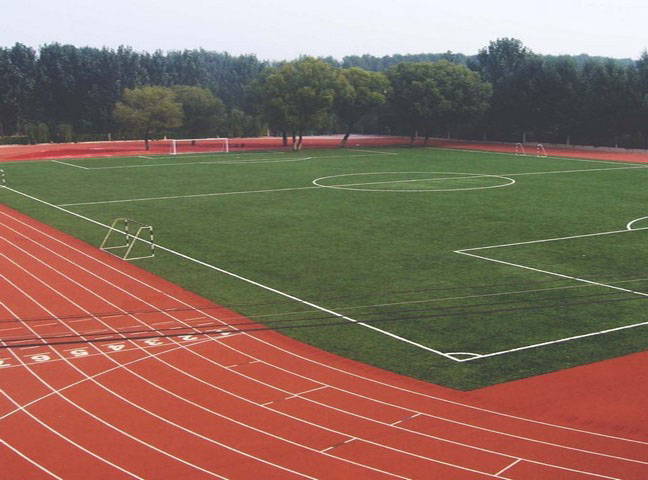 塑膠跑道施工鋪裝注意的問題 塑膠跑道施工鋪裝注意的問題