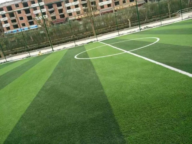 人造草坪該如何維護保養 人造草坪該如何維護保養